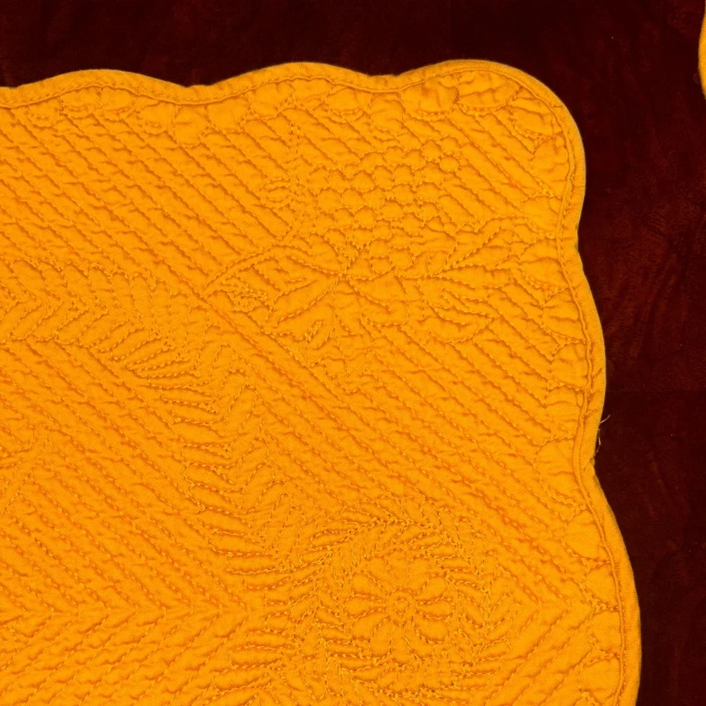 Williams Sonoma Set of Four Quilted Yellow Golden Rod Placemats